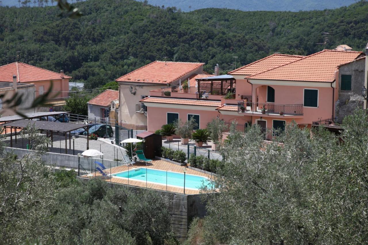 Gli Angeli Agriturismo Villa Cisano sul Neva Buitenkant foto