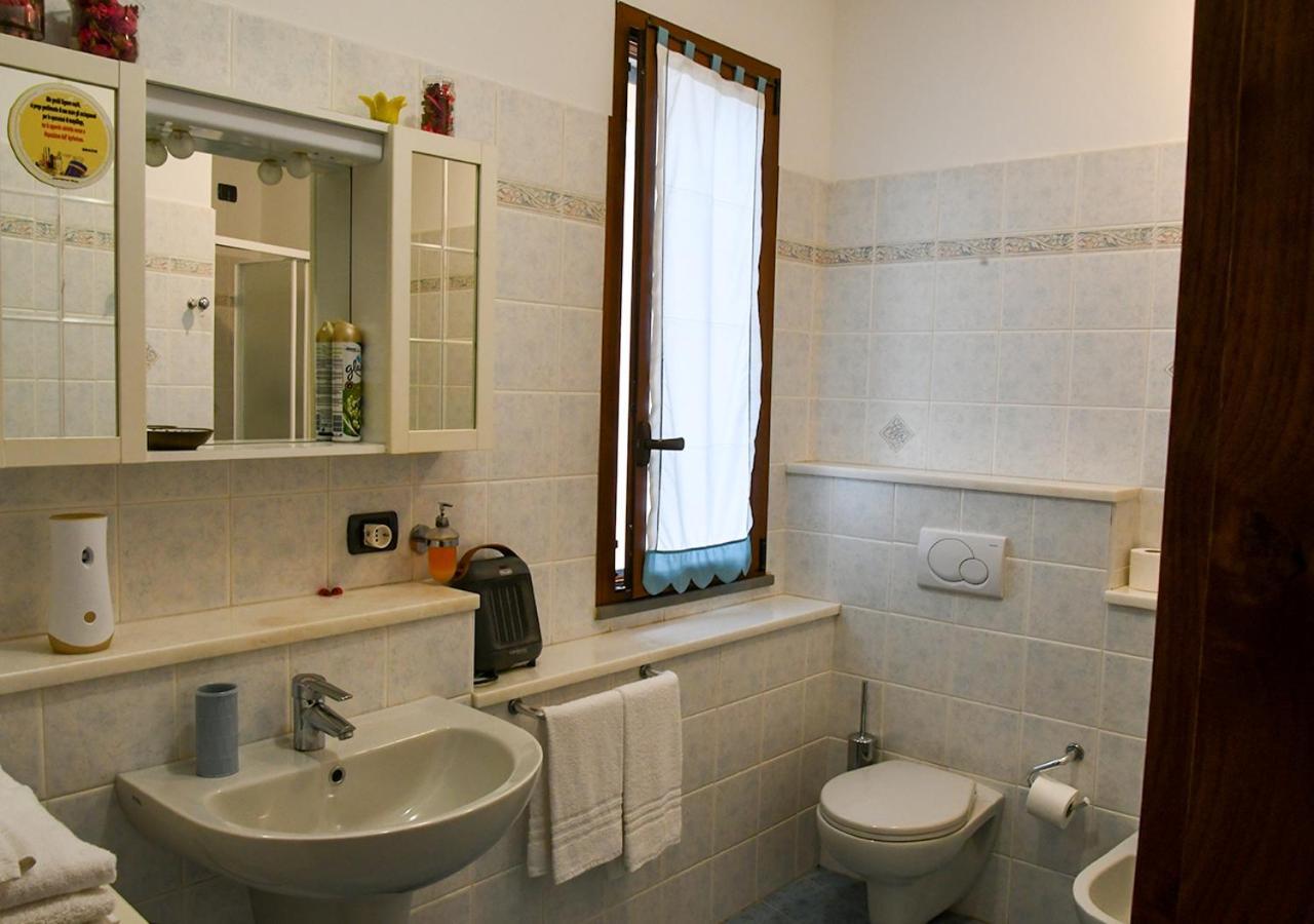 Gli Angeli Agriturismo Villa Cisano sul Neva Buitenkant foto