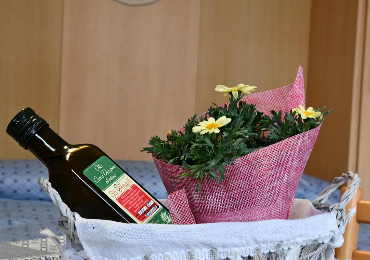 Gli Angeli Agriturismo Villa Cisano sul Neva Buitenkant foto