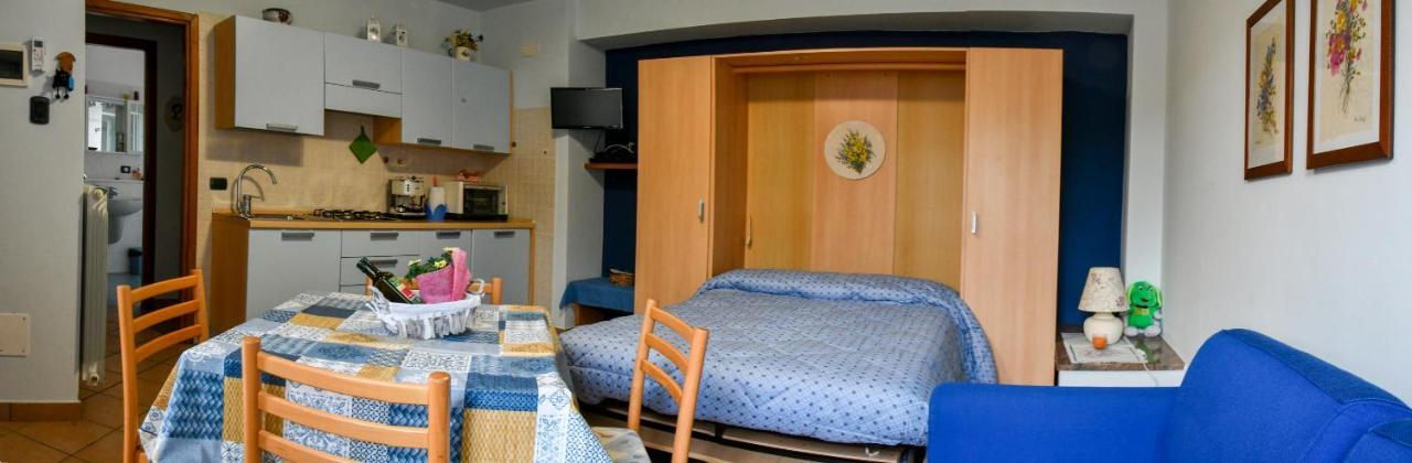 Gli Angeli Agriturismo Villa Cisano sul Neva Buitenkant foto