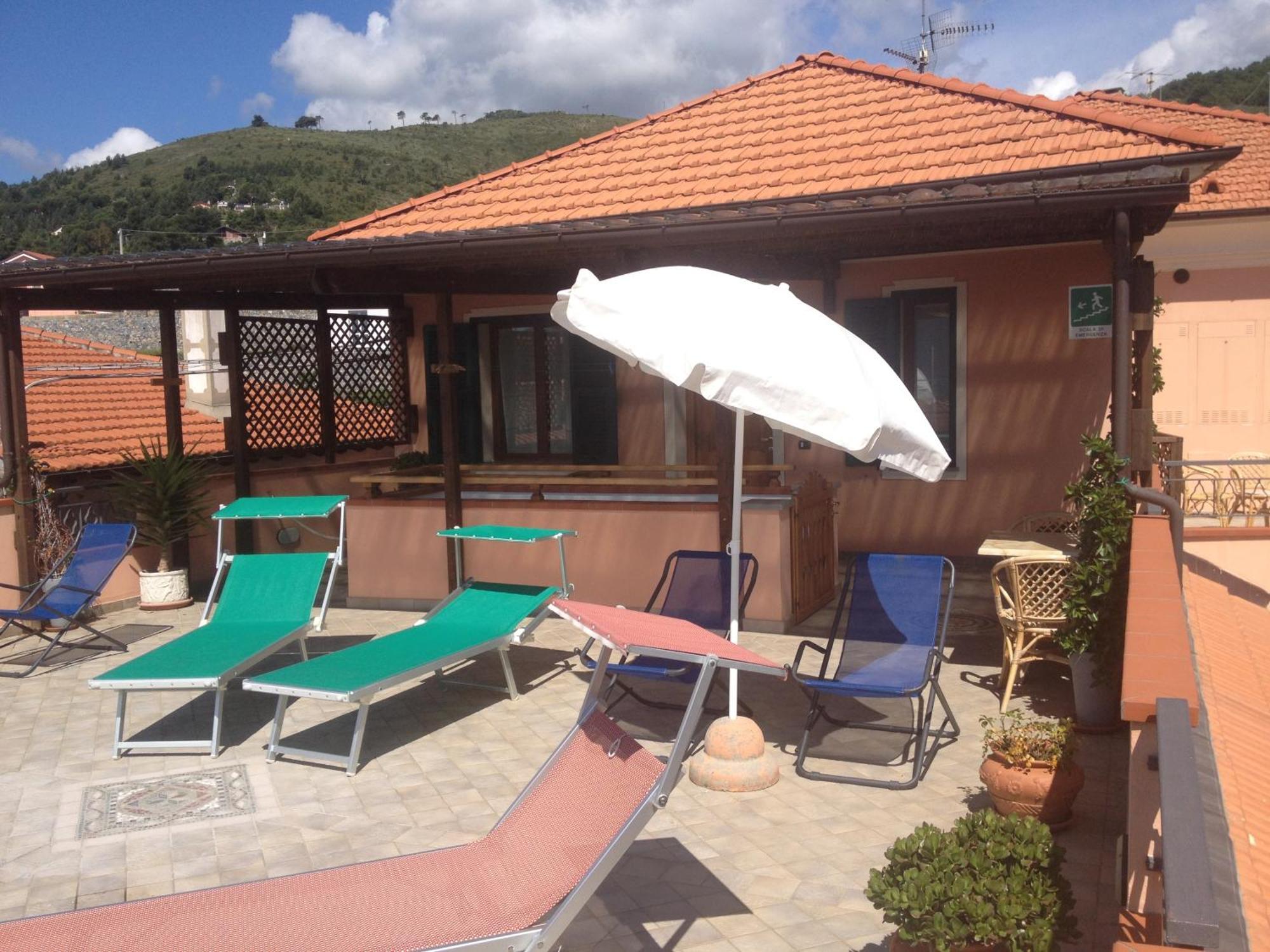 Gli Angeli Agriturismo Villa Cisano sul Neva Buitenkant foto